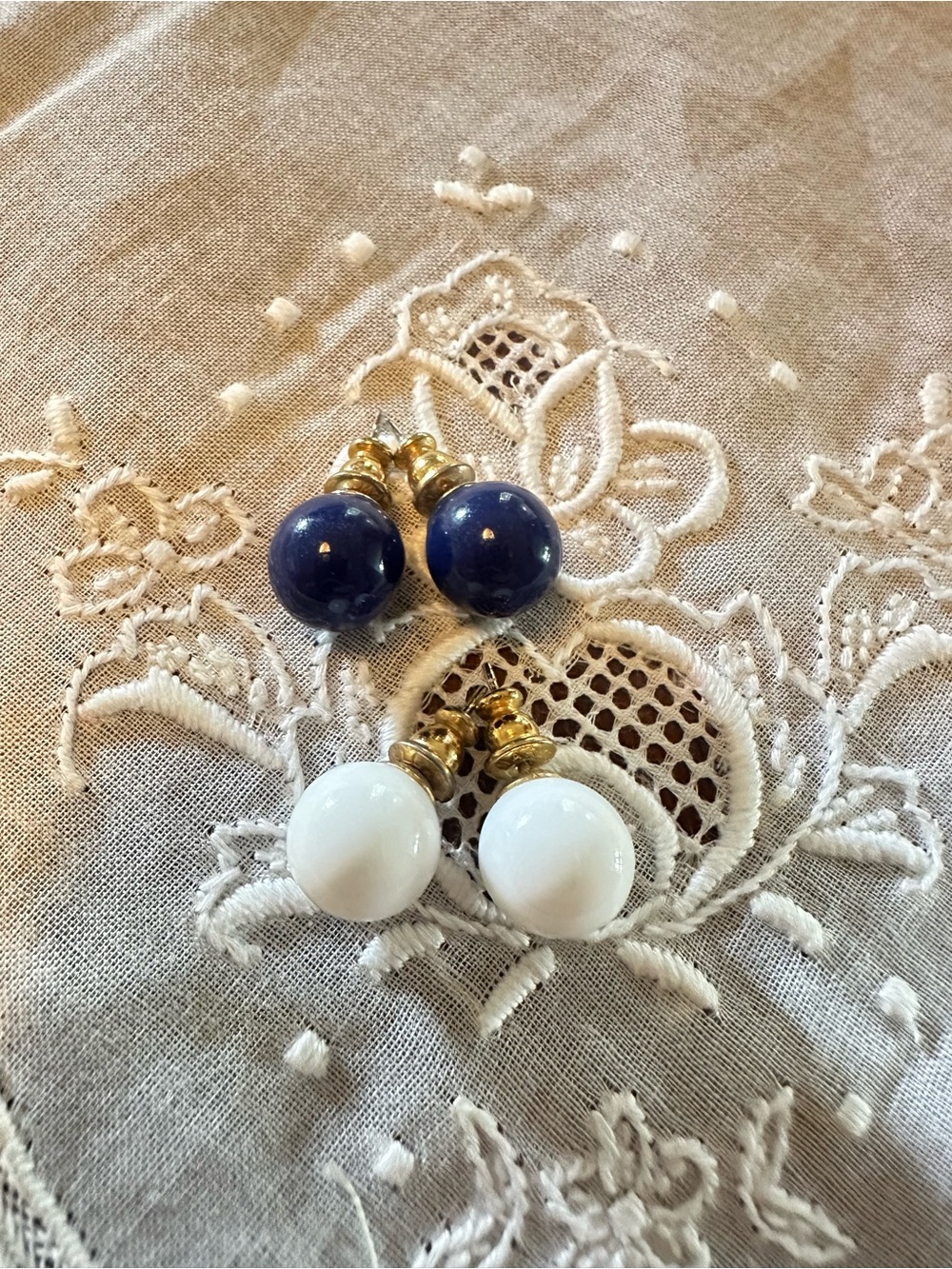 Vintage Acrylic Ball Stud Earrings Set Navy Blue & White